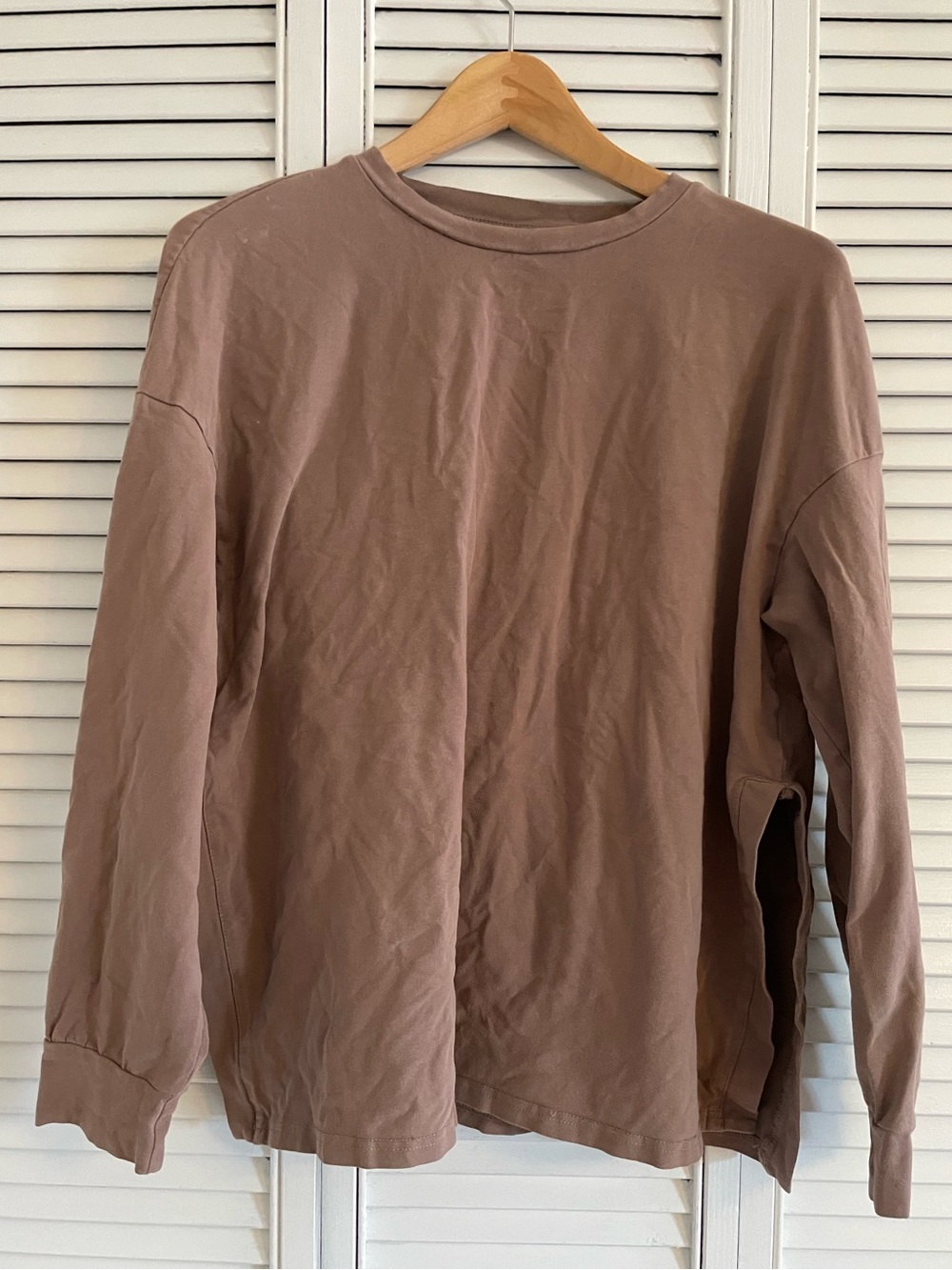 Women’s Soft Long-Sleeve Crewneck Side Slits - Brown